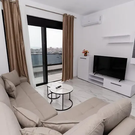 Bright Modern Seaview *